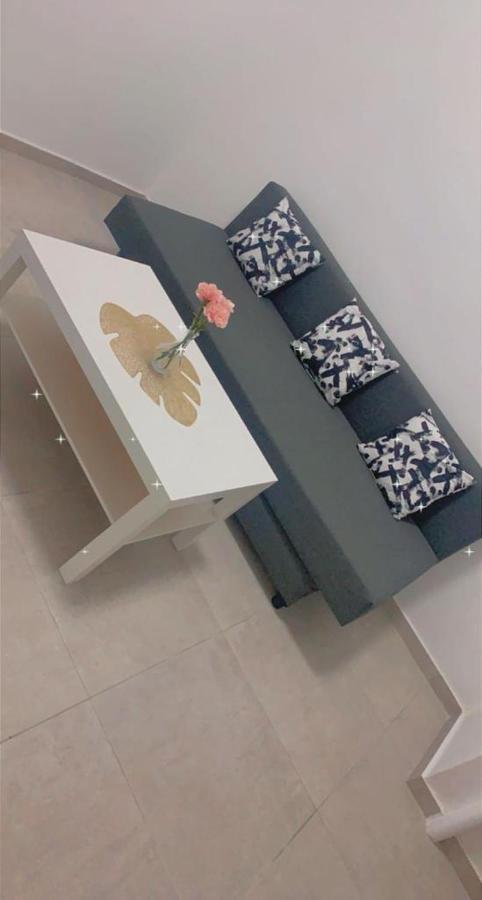 Romy Suites Deluxe نتانيا المظهر الخارجي الصورة