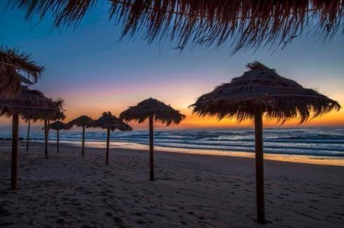 Romy Suites Deluxe نتانيا المظهر الخارجي الصورة
