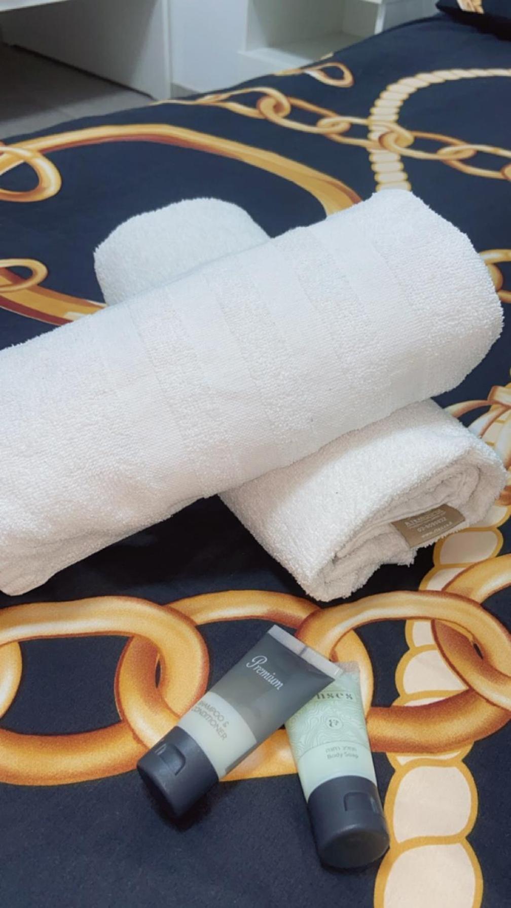 Romy Suites Deluxe نتانيا المظهر الخارجي الصورة